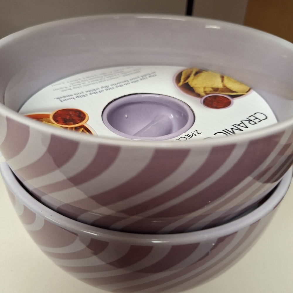 Room Essentials Purple and White Ceramic Bowls